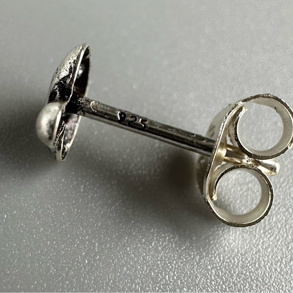 Sterling Silver Mushroom Ear Stud - Picture 7 of 8